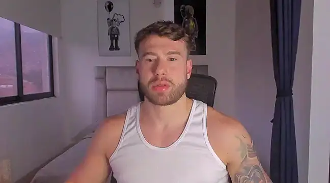 Snapshot of paul_rogerr chatting on February 24, 2025, 10:14 pm paul rogerr online show from February 24, 2025, 10:14 pm