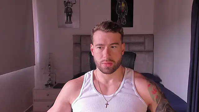 Snapshot of paul_rogerr chatting on October 25, 2025, 3:12 pm paul rogerr online show from October 25, 2025, 3:12 pm