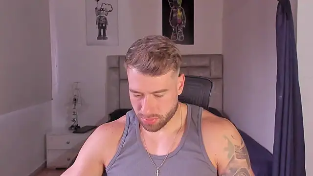 Snapshot of paul_rogerr chatting on October 8, 2025, 10:21 pm paul rogerr online show from October 8, 2025, 10:21 pm