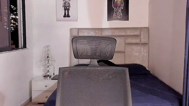 Snapshot of paul_rogerr chatting on October 28, 2025, 2:23 am paul rogerr online show from October 28, 2025, 2:23 am