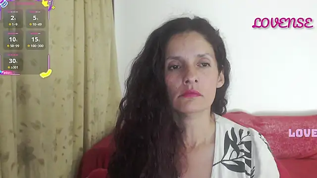 Snapshot of catalina_duran1 chatting on October 26, 2025, 4:46 am catalina duran1 online show from October 26, 2025, 4:46 am