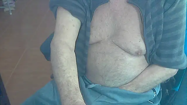 Snapshot of otter722 chatting on January 8, 2026, 2:39 am otter722 online show from January 8, 2026, 2:39 am