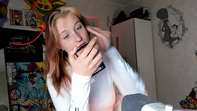 Sunny Mouse  online show from March 6, 2025, 5:00 pm