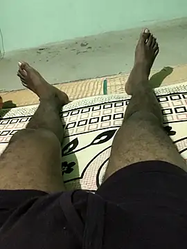 Snapshot of SILENT_FUCKER_01 chatting on March 4, 2025, 5:03 pm SILENT FUCKER 01 online show from March 4, 2025, 5:03 pm