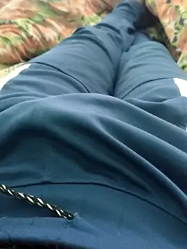 Snapshot of SILENT_FUCKER_01 chatting on March 6, 2025, 3:35 am SILENT FUCKER 01 online show from March 6, 2025, 3:35 am