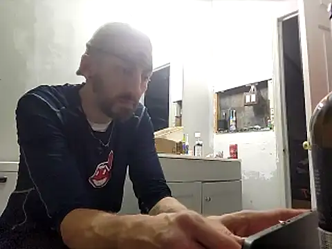 Bi curious86 online show from February 6, 2026, 3:35 am