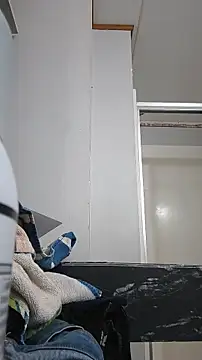 Snapshot of Bi_curious86 chatting on November 11, 2025, 4:18 am Bi curious86 online show from November 11, 2025, 4:18 am