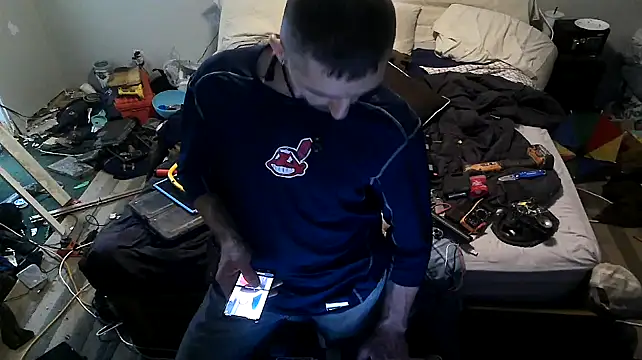 Snapshot of Bi_curious86 chatting on November 24, 2025, 3:50 am Bi curious86 online show from November 24, 2025, 3:50 am