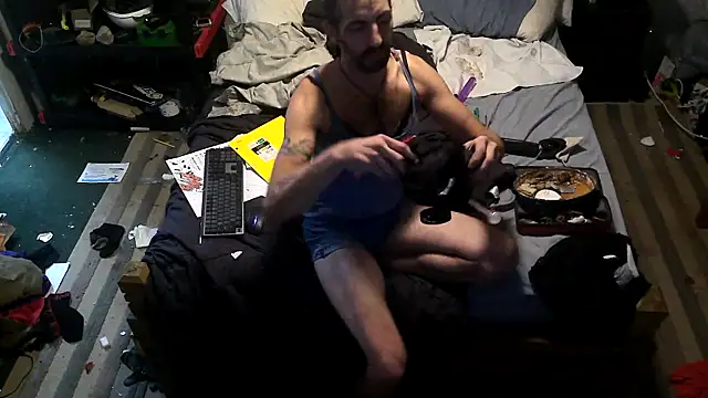 Snapshot of Bi_curious86 chatting on October 26, 2025, 1:17 am Bi curious86 online show from October 26, 2025, 1:17 am