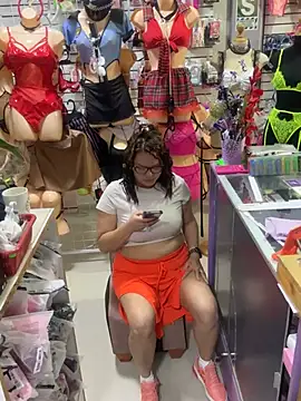 Snapshot of ROSALIALUCY chatting on January 15, 2025, 8:16 pm ROSALIALUCY online show from January 15, 2025, 8:16 pm