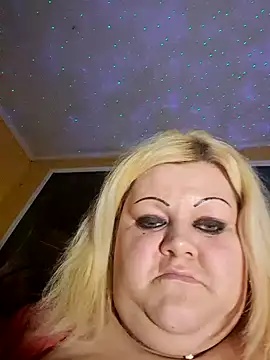 Snapshot of ducicsajsziii chatting on February 14, 2025, 2:02 pm ducicsajsziii online show from February 14, 2025, 2:02 pm