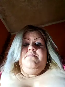 ducicsajsziii online show from February 21, 2026, 3:58 pm