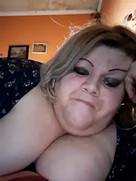 ducicsajsziii online show from March 11, 2026, 9:42 pm