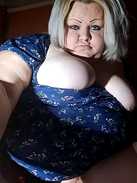 Snapshot of ducicsajsziii chatting on September 19, 2025, 11:20 pm ducicsajsziii online show from September 19, 2025, 11:20 pm