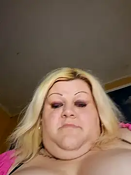 Snapshot of ducicsajsziii chatting on February 12, 2025, 9:54 pm ducicsajsziii online show from February 12, 2025, 9:54 pm