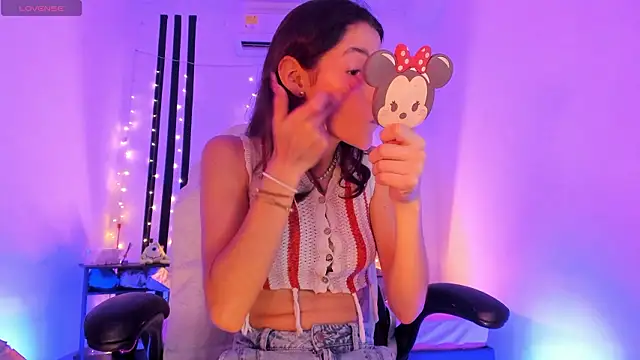 Snapshot of Gorgeous_Team chatting on March 4, 2026, 8:27 pm Gorgeous Team online show from March 4, 2026, 8:27 pm