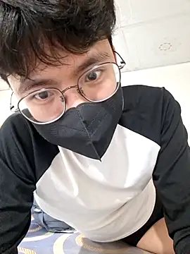 Gwencloudy online show from February 26, 2026, 4:29 pm