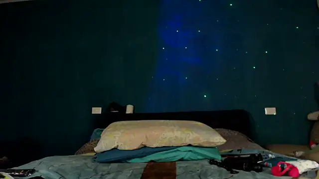 Karendolly  8 online show from March 16, 2026, 8:00 pm