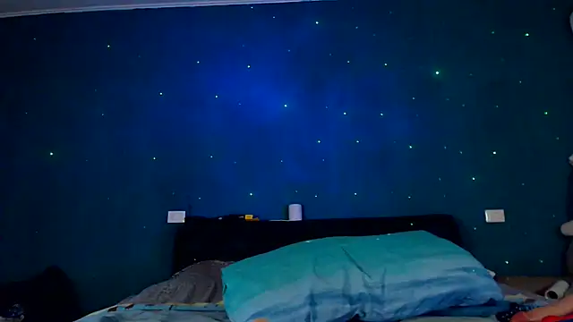 Karendolly  8 online show from March 24, 2026, 6:08 pm