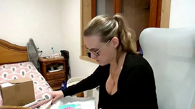 Madame Callie online show from December 20, 2025, 7:28 pm