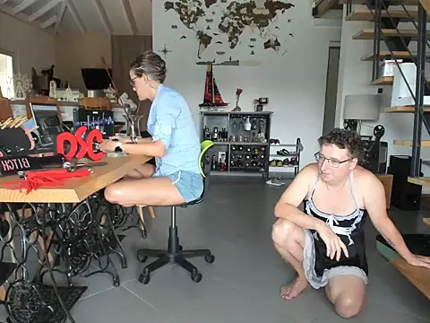 Snapshot of Madame_Callie chatting on September 22, 2025, 12:55 pm Madame Callie online show from September 22, 2025, 12:55 pm