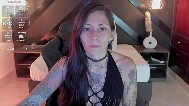 dark gotica online show from April 20, 2026, 7:15 pm