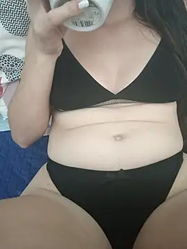 Snapshot of bruna_safadinhaa chatting on September 16, 2025, 3:46 pm bruna safadinhaa online show from September 16, 2025, 3:46 pm