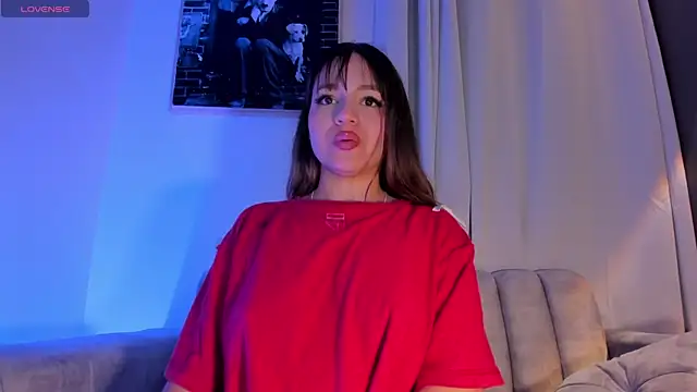 Snapshot of HannahDavis_ chatting on February 27, 2025, 6:46 am HannahDavis online show from February 27, 2025, 6:46 am