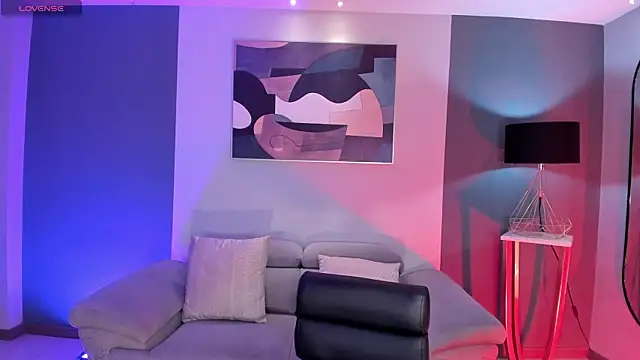 AlessiaCorleone  online show from November 15, 2025, 8:46 pm