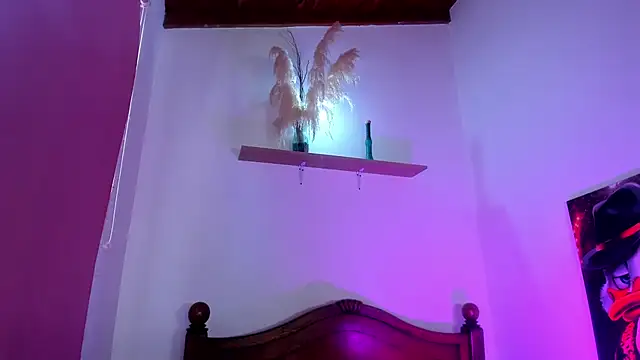 Snapshot of Juan_Castano chatting on November 19, 2025, 3:34 pm Juan Castano online show from November 19, 2025, 3:34 pm