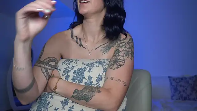 Snapshot of greydesire chatting on October 10, 2025, 2:07 pm greydesire online show from October 10, 2025, 2:07 pm