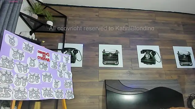 KatyaBlonding online show from December 2, 2025, 1:57 pm
