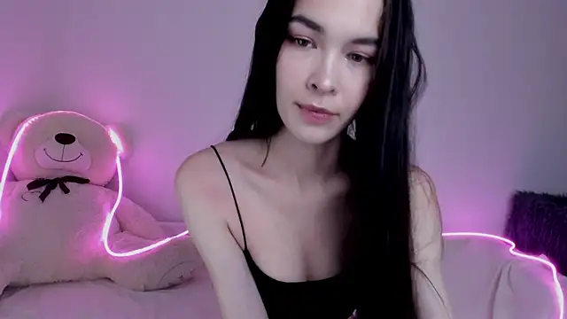 666kisses online show from February 6, 2025, 3:31 pm