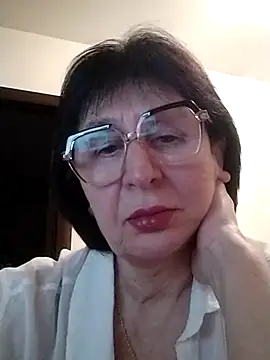 AlbinaXPretty online show from March 18, 2025, 7:44 pm