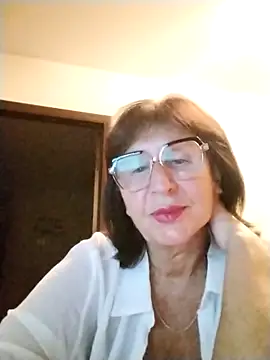 AlbinaXPretty online show from September 10, 2025, 7:24 pm