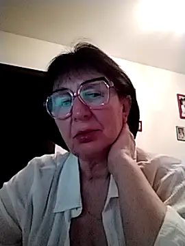 AlbinaXPretty online show from March 8, 2025, 9:08 pm