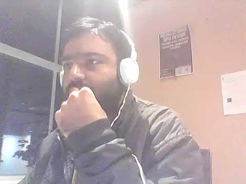 Snapshot of JohnBond009 chatting on April 17, 2026, 7:28 pm JohnBond009 online show from April 17, 2026, 7:28 pm