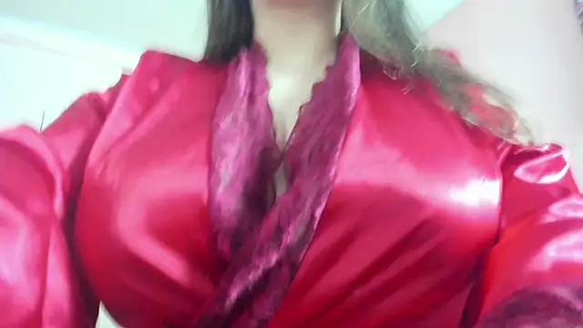 dolly zoe online show from November 5, 2025, 9:29 pm