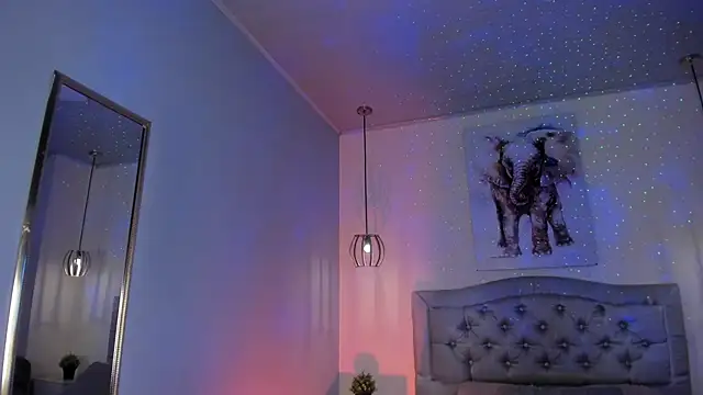 ayshel   online show from April 3, 2026, 3:35 am