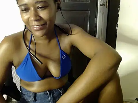 savage laura online show from December 1, 2025, 3:18 am