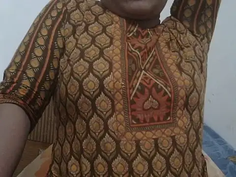 shekira99 online show from March 13, 2026, 4:12 pm