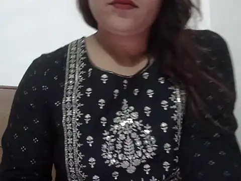 Snapshot of shekira99 chatting on October 5, 2025, 7:37 pm shekira99 online show from October 5, 2025, 7:37 pm