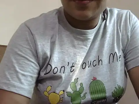 Snapshot of shekira99 chatting on October 23, 2025, 1:48 am shekira99 online show from October 23, 2025, 1:48 am