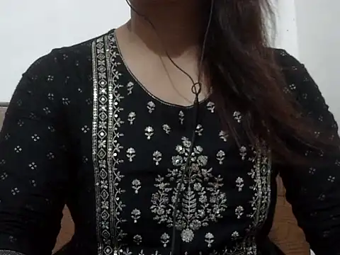 Snapshot of shekira99 chatting on October 16, 2025, 2:14 pm shekira99 online show from October 16, 2025, 2:14 pm