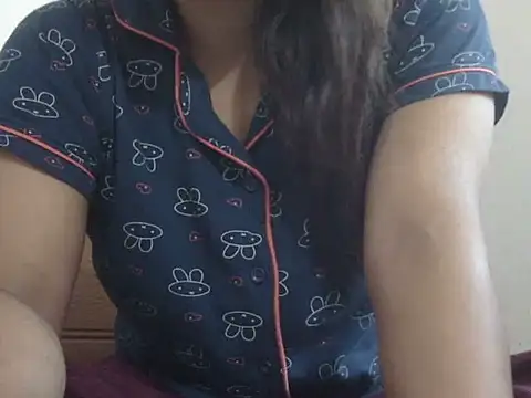 Snapshot of shekira99 chatting on November 2, 2025, 5:34 am shekira99 online show from November 2, 2025, 5:34 am