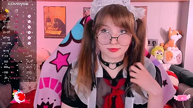 Snapshot of AliceLanley chatting on December 15, 2024, 12:06 pm AliceLanley online show from December 15, 2024, 12:06 pm