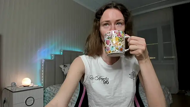 ooksiiii online show from April 5, 2026, 6:03 pm