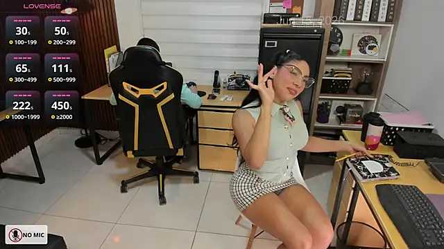 Office Naughty Girl online show from June 15, 2026, 8:41 pm