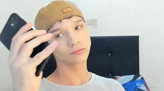 Snapshot of angelcortes chatting on January 23, 2025, 10:54 am angelcortes online show from January 23, 2025, 10:54 am