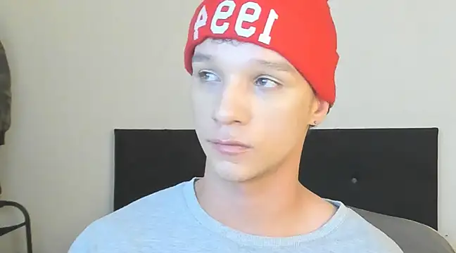 Snapshot of angelcortes chatting on December 19, 2024, 11:50 am angelcortes online show from December 19, 2024, 11:50 am